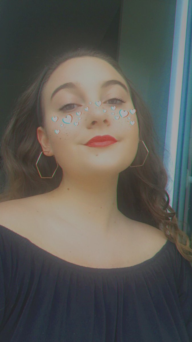 passionacnh's tweet photo. Go pour le #crossingtag
🏝Île : Paradiland
✨Titre : Ecolo économe 🥰
💰Ton épargne : 2M
🐞Insecte fav : Agrias
🐡Poisson fav : poisson clown
🏘Habitant fav : Renata
👩🏻🌾Commerçant fav : Racine
🌹de base : cosmos
🍍Fruit de base : pomme
📸 Toi en IRL ⤵️ https://t.co/O1oJLyWS7N