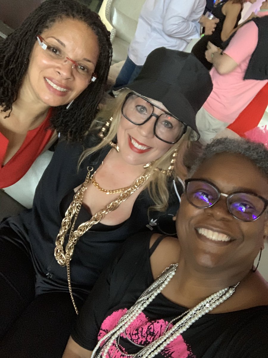 porter5beegt's tweet photo. #TBThursday The 80s auction was fun!!! @MsEkpere @mbpcaps @CarlaAn67767280 @MsSmall2016 @jbland100 @MsEkpere @SuLambCoach @MsSmall2016 @jbland100 @Ms_Stansbury https://t.co/oLzckbPO2U