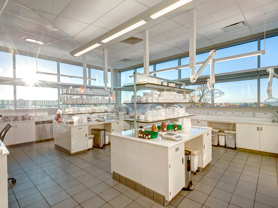 HixsonInc's tweet image. Thurs., May 14: Join Hixson's Roselia Harris, Chris Schaffer, and Paul Thamann, RA as they present, “Optimizing Your Lab Facility: Removing Roadblocks to Success.” Learn more and register for this FREE webinar at: bit.ly/2LaqxIQ

#foodpharma #manufacturing #laboratories
