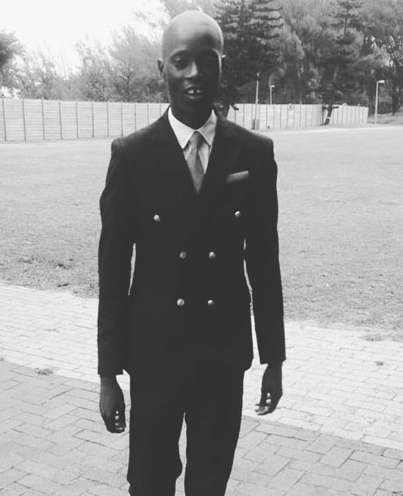 asandamagaqa's tweet photo. You'd be 37 years old today. Happy birthday my brother, my comradeβπΎ #SindisoMagaqa. Angekhe sikukhohlwe. ππΎββοΈ
Asikakhohlwa π #JusticeForSindisoMagaqa ππΎ https://t.co/qnz0zFDAI5