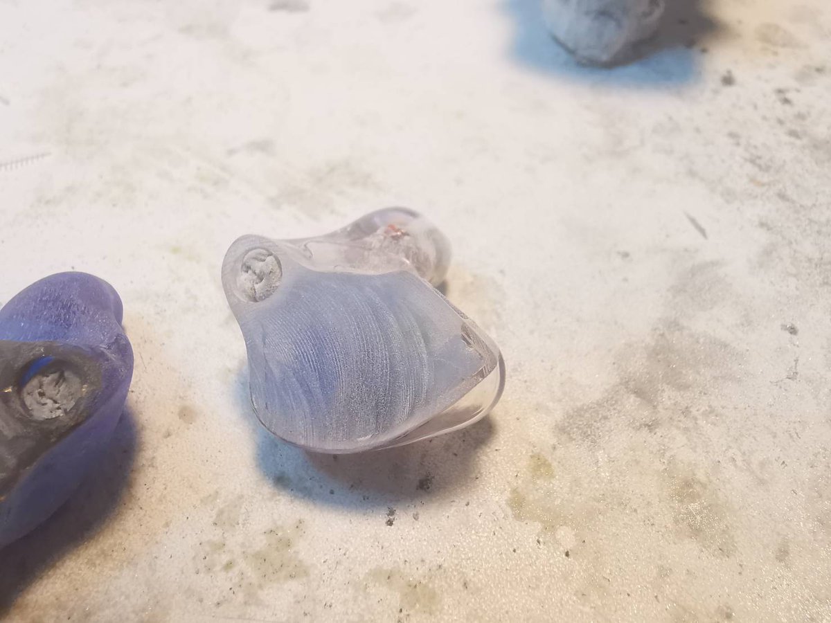 AureCustom's tweet photo. Handcrafted in Taiwan.

#aurecustom #inears #custominears #custominearmonitor #ciem #iem #reshell #handcrafted https://t.co/s0yKnh5W0H
