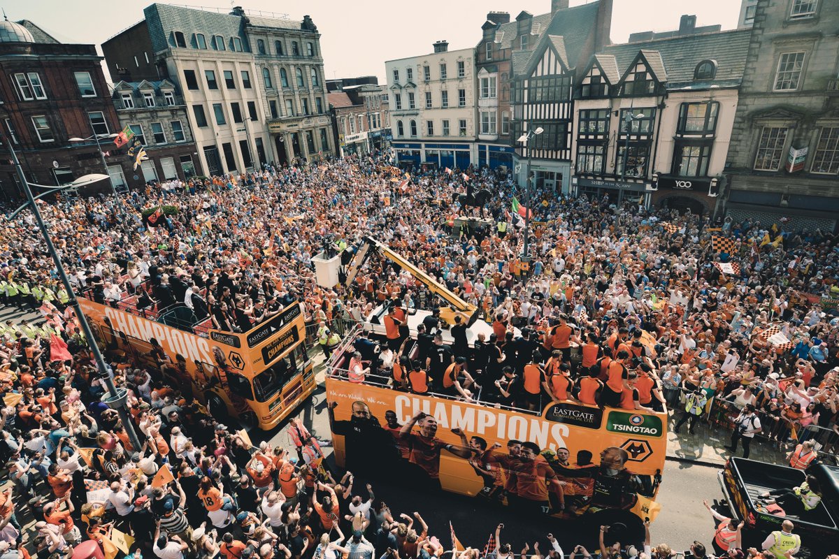 Wolves's tweet image. Two years ago today! 

An incredible afternoon in our city.

🏆🚌