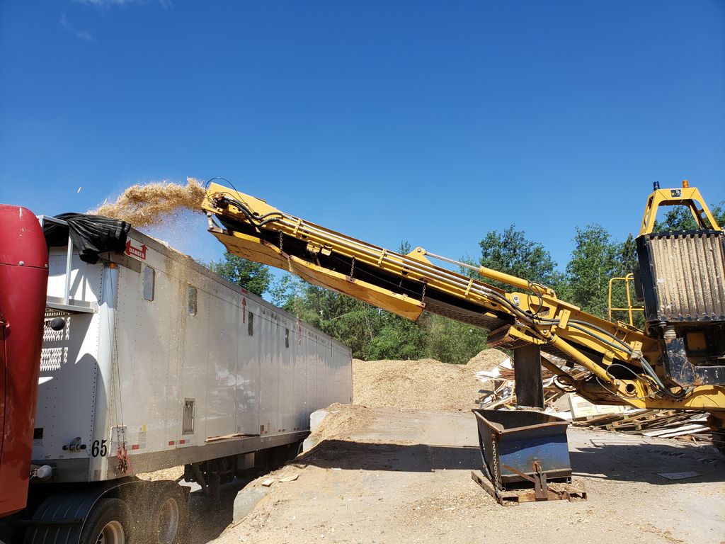 ApolloEquipment's tweet photo. Great action photo of a 2014 Vermeer HG6000TX grinder!
Need heavy equipment? We'll find you a deal!
Call 1-800-982-2844 or visit https://t.co/qUbzb9h0zw
#HorizontalGrinder #RWP #RockwoodWearParts #ApolloEquipment https://t.co/bVD6q32am0