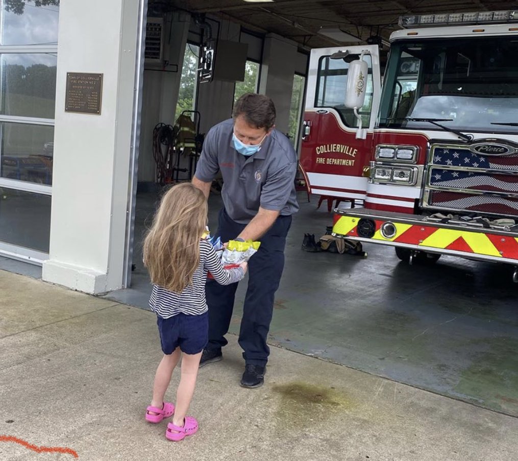 TaraOaks_ES's tweet photo. Today’s #TigerStrong Thursday goes out to The Charbonnets. Daphne and Augustus are Kindergarteners, and spent a day during #COVID19 handing out snacks to firefighters. We love your thoughtful spirits. Miss you kiddos! Keep doing big things!!🐯 https://t.co/PvcgCTgSlM