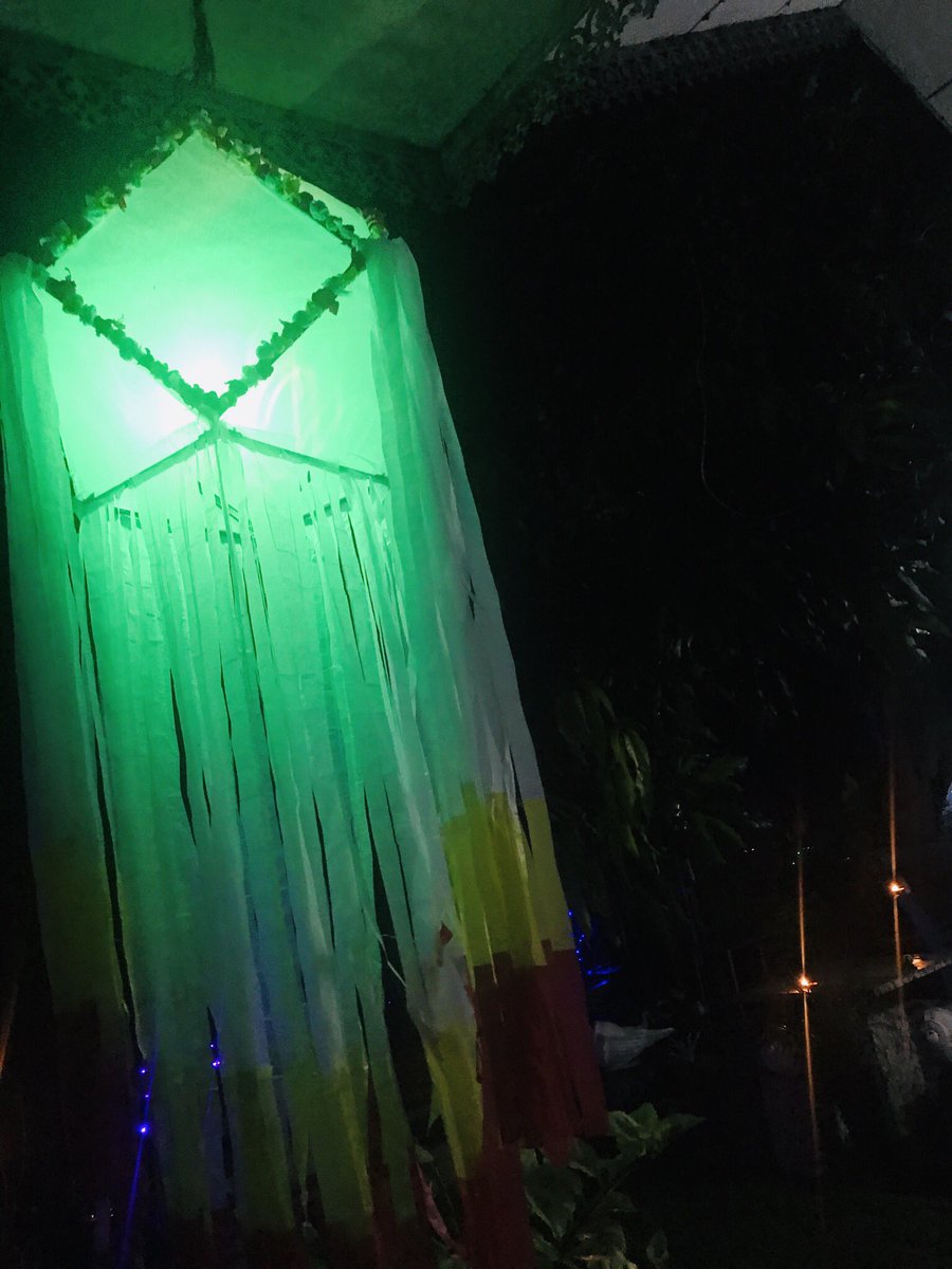 itzJambole's tweet photo. #ApeVesak #VesakDay https://t.co/xKZM6fzg9x