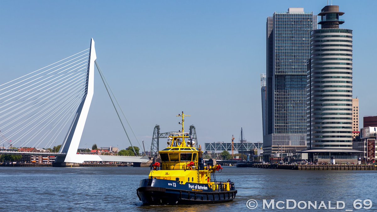 McDonald_69's tweet photo. Gisteren ook nog deze foto van de RPA 13 in #Rotterdam gemaakt. ⚓️
#Havendienst #RPA13 https://t.co/CIALMX83cI