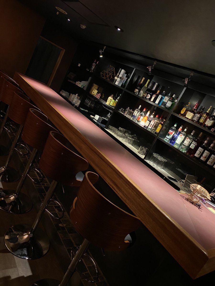 bar_ostim's tweet photo. オースティムです！

本日プレオープンしました！
本オープンはコロナ明けにて再度行います！

現在感染防止のため予約にてご案内しております

皆様の溜まり場となれるよう努めてまいりますので宜しくお願い致します！😂 https://t.co/sGjznYWmpo