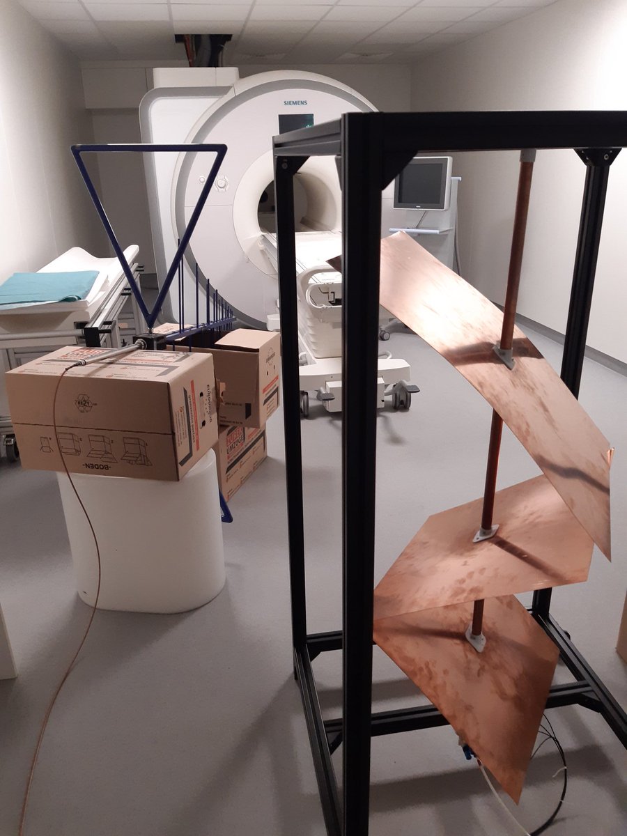 LehrstuhlEMV's tweet photo. Today, we have done some preliminary measurements of the #QualityFactor of the shielding cabin for the #MRI scanner at the @STIMULATE_FC using a time-domain approach with a #SignalGenerator, #SpectrumAnalyzer and two #LogPer antennas. https://t.co/HOz4gCDHGs