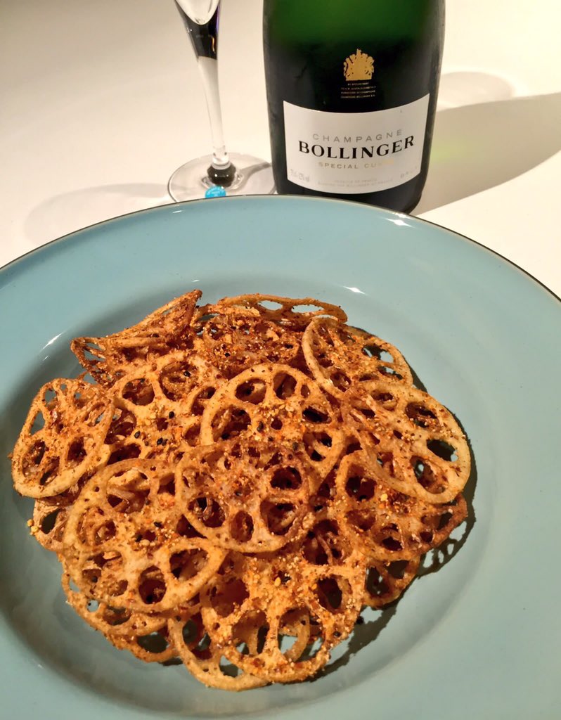 gastrominogue's tweet image. #MasterChefAU One of my fave Sushi Train dishes is Lotus Root Chips - when making, I toss them in Shichimi as they come out of the oil to create my #WheelsOnFire.
Also here my “Choo-Choo Sushi” celebrating licorice &amp;amp; salmon flavours, styled to reference the Locomotion era 🚂 🍣