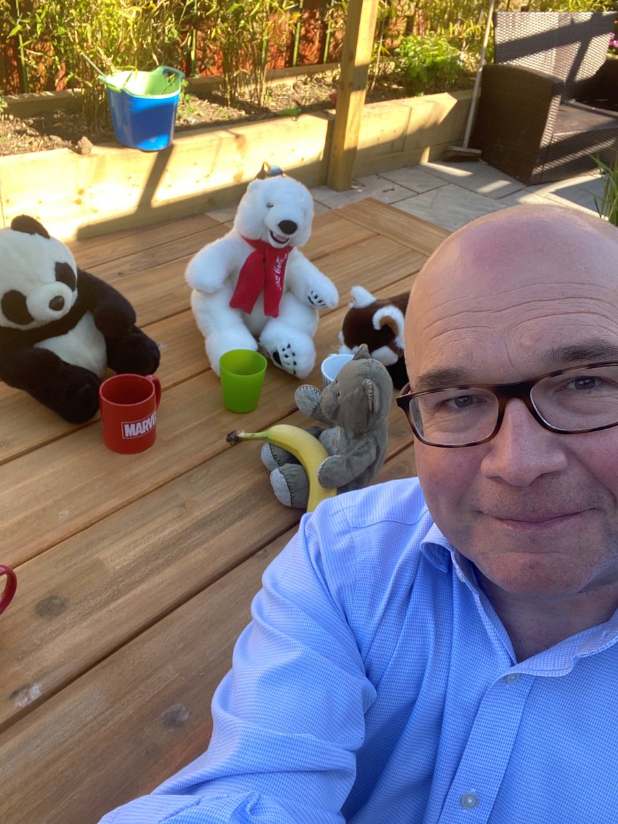ScotChildmind's tweet photo. We're chuffed that everyone is joining in with the  #CheerforChildminding conversation this week!

There's a lot of socially-distant teddy bears picnics going on across Scotland to celebrate #CMWeek2020, and here's @GraemeSCMA joining in... https://t.co/pP0kjBKQwd