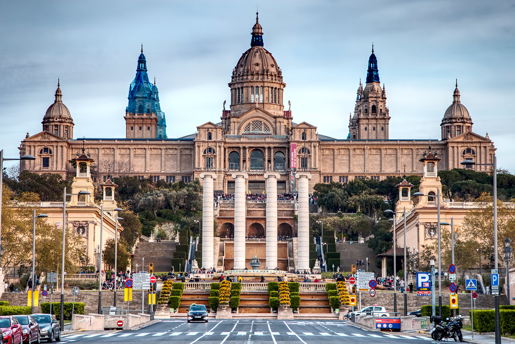 gecom_ec's tweet photo. Feliç #juevesdearquitectura amb una imatge del #PalauNacional seu del @MuseuNac_Cat 😍

📸 https://t.co/1TottccO3l

#arquitectura #barcelona #mnac #art #architecture #archilovers #bcn https://t.co/CXCWFsY6We