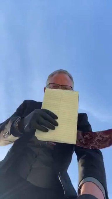 mauer_jennifer's tweet photo. #SeanReed was overly killed shot more then 18times you can see bullets flying In the video the police know they fucked up that’s why the video was removed #RIHSEANREED #JUSTICEFORSEANREED #SEANDADON https://t.co/fpyv69ANia