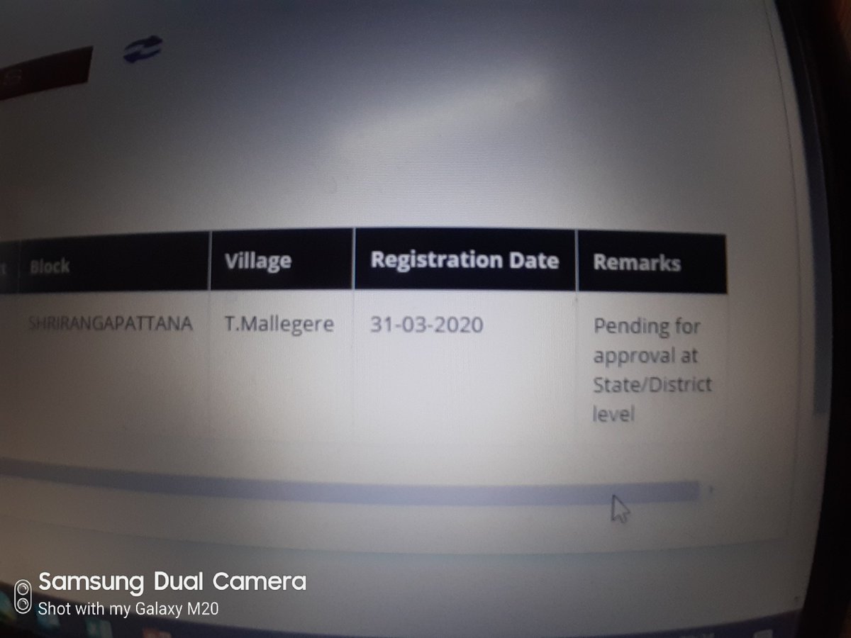 DGtweets's tweet photo. #PMKisanSammanNidhi pending for approval from 31st march.
@PMOIndia @CMofKarnataka @Tejasvi_Surya @AgriGoI @nstomar @csogok.  Pls help the farmer get it registered. https://t.co/02s1M7mtjR