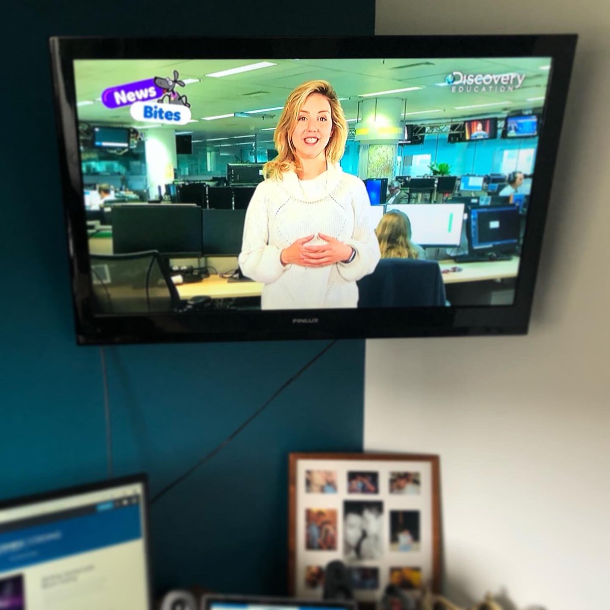 danwainman's tweet photo. Great to see @DiscoveryEdUk creating a shared moment of #VEDay75 celebration for schools! #HomeLearningUK #VEDayAtHome https://t.co/FAx15ngvQC