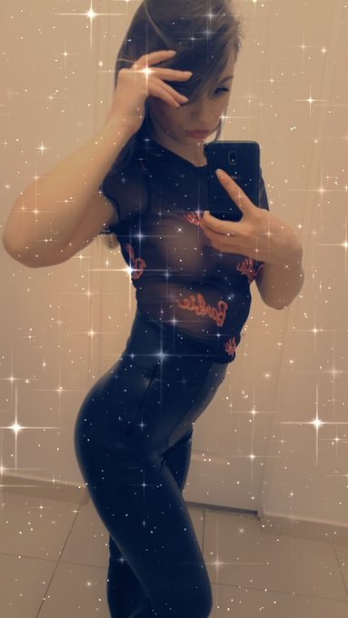 Hey guyss💋💋. In 30 min onlinee  https://t.co/fMcRdVyf9n  @johnboyt_2  @chaturbate  @find0m  @promoslave