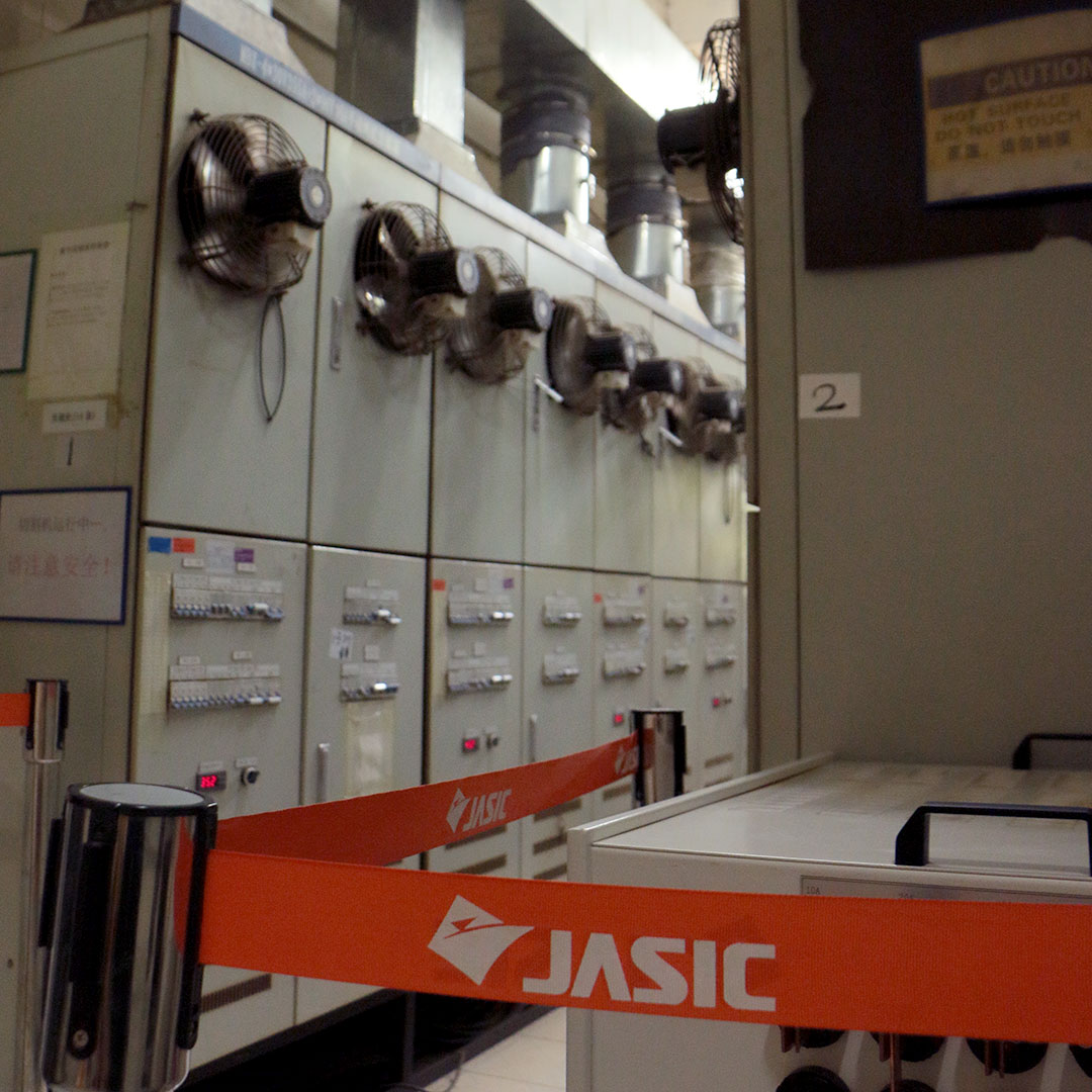 JasicTech's tweet image. Our prolong load testing aims to stress test any #welder model. During test, machines are kept in a constant temperature environment of 40℃ and set to work at maximum load for 1~3 months. Only the ones that remain functinoal after the test are deemed viable. #JASICQuality #JASIC