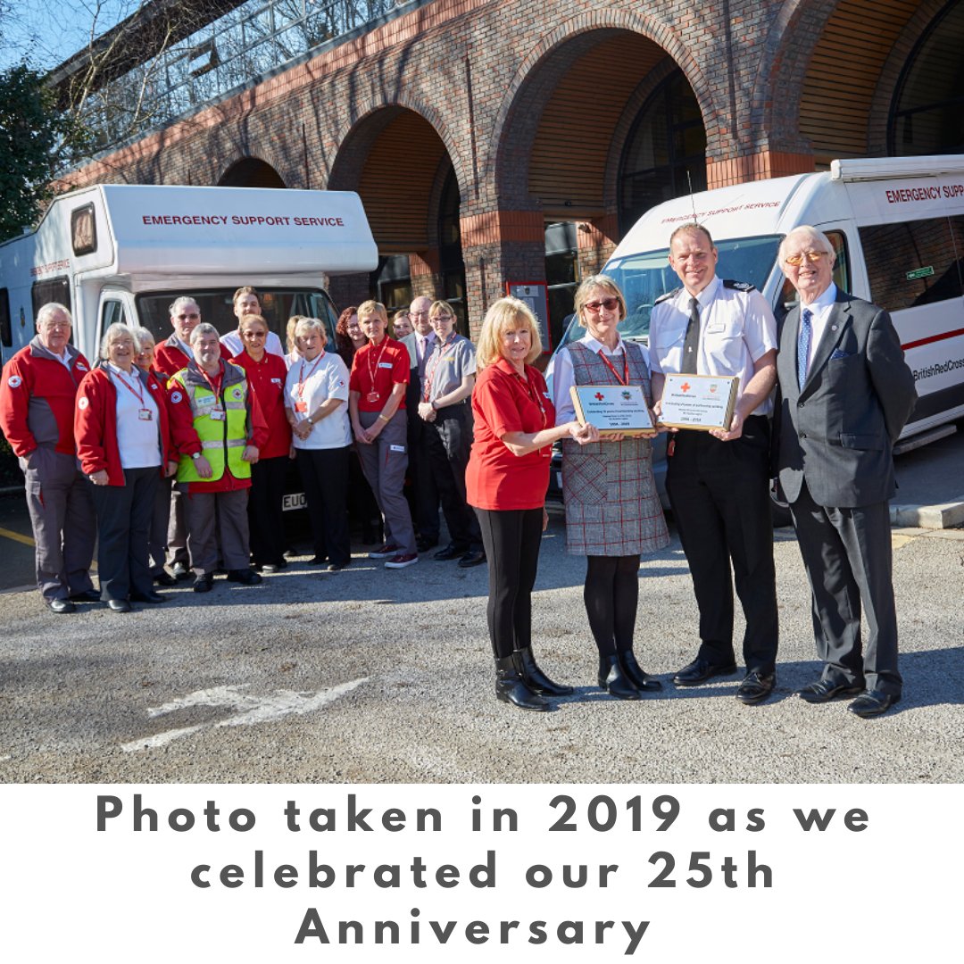 HumbersideFire's tweet image. We’re proud to support @BritishRedCross  during #RedCrossWeek and our 26 years working together. It’s volunteers run a valuable resource and work with us to provide incident care to those in crisis after fire or flood across the Humber region. #PowerOfKindness Photo #2019