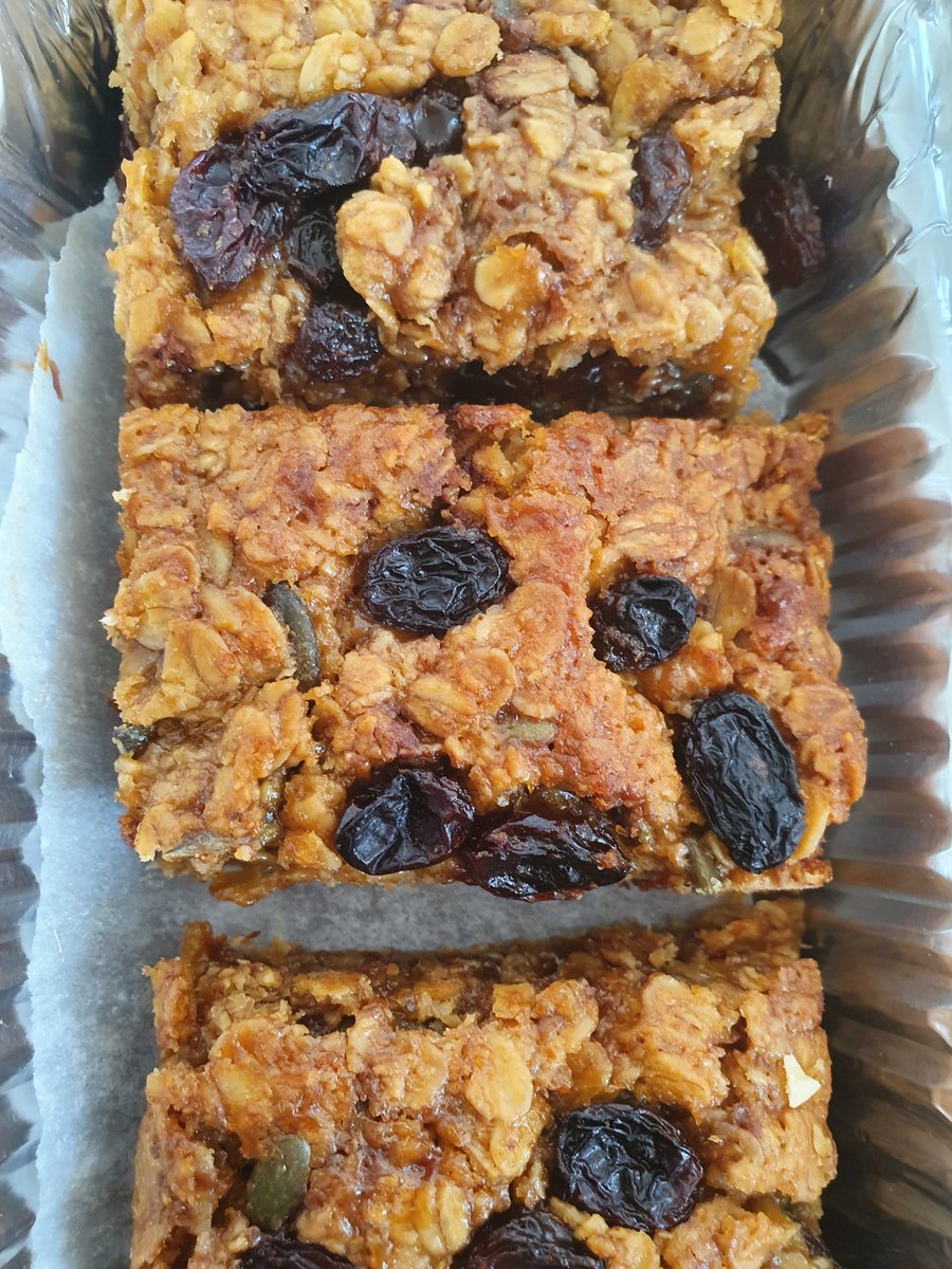 lucymuz_'s tweet photo. flapjack and brownie orders going out today! head to my website, or email me on puredeliciousuk@gmail.com to get yours! prices pinned to my page <3.
https://t.co/1LmoZr4xNw 

#veganfood #healthyfood #healthydesserts #veganfooddelivery #fooddelivery #hullfood #plantbased #vegan https://t.co/FNZWjsoLfa