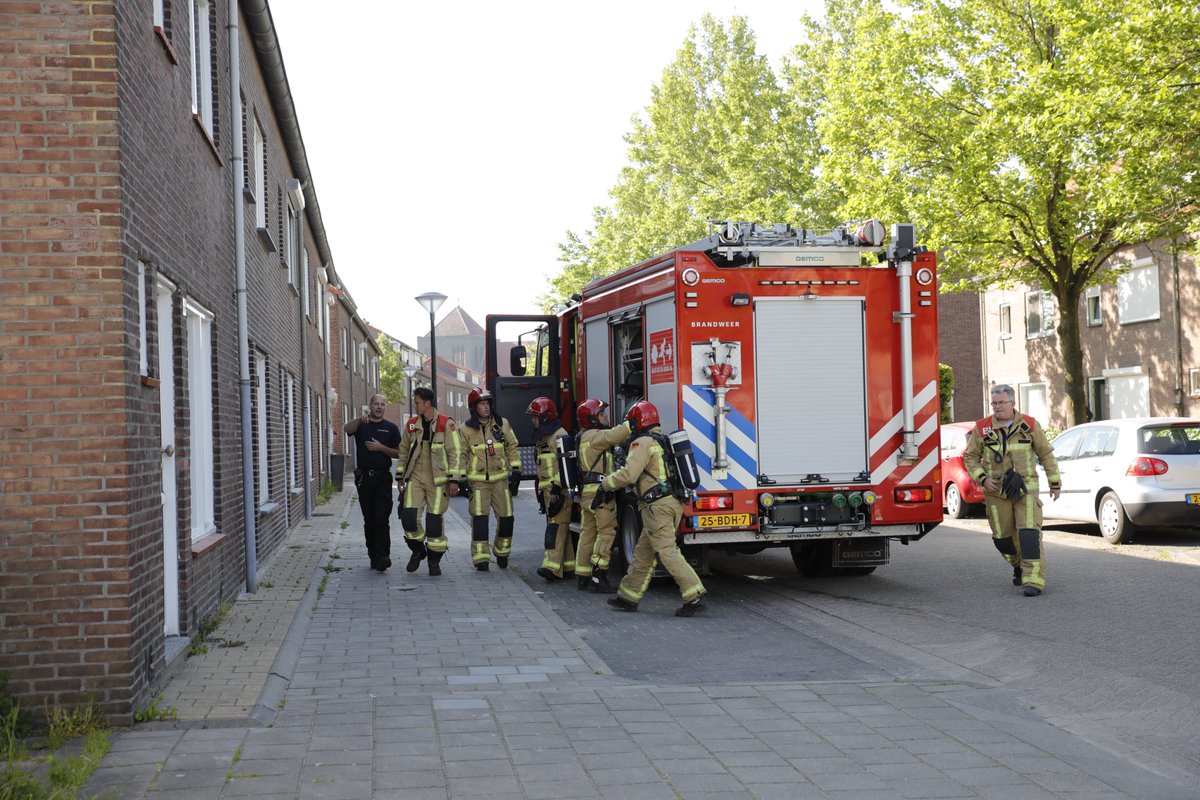 Brandweer naar klikobrand in Geldrop . 7 mei 2020.
