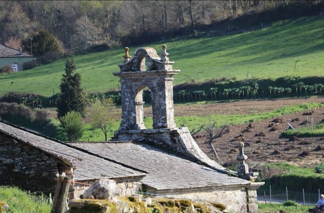 jmontero96's tweet photo. @Nachodm10 @JovenEuropeo A PROBA DE BURON (LUGO) 
Antes del 1834 pertenecía al concejo asturiano de Burón. 
105 habitantes. https://t.co/q3u8M6ou79