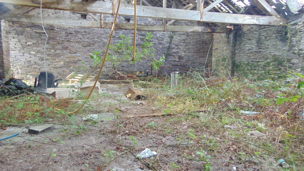 3.14/ Pen Yr Orsedd Quarry Workshops. Slate quarry buildings inc workshops, offices, hospital & industrial buildings. Built in two stages - in the 1860s & 1899-1907. Closed 1979. No signs of restoration work.