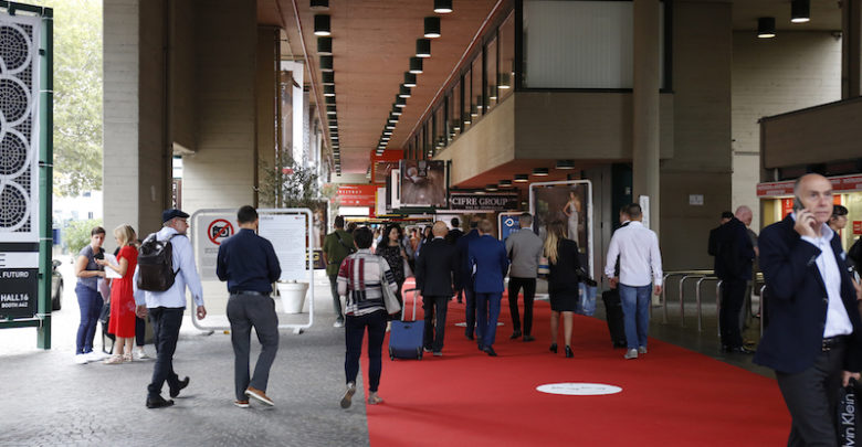 Annunciate le nuove date dell’edizione 2020 di Cersaie: sarà a Bologna dal 9 al 13 novembre 
professionalparquet.it/2020/05/07/cer…