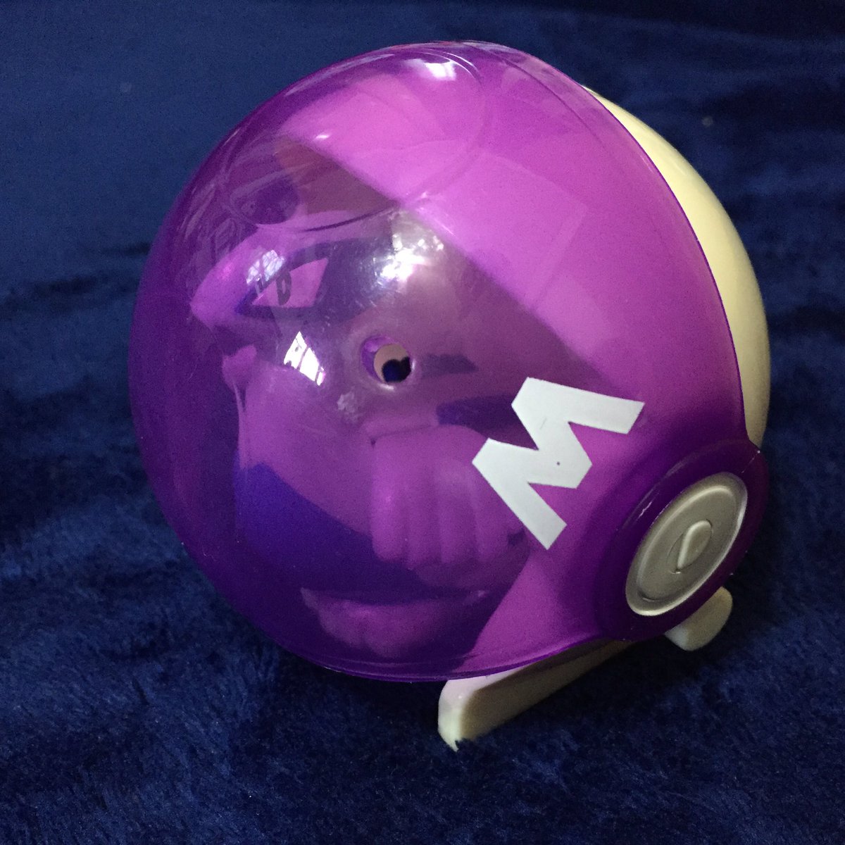 た*O様 旧裏 ルギア マスターボール セット ルギアのおもちゃはハッピーセットのオマケ。 側面のボタンを押すと