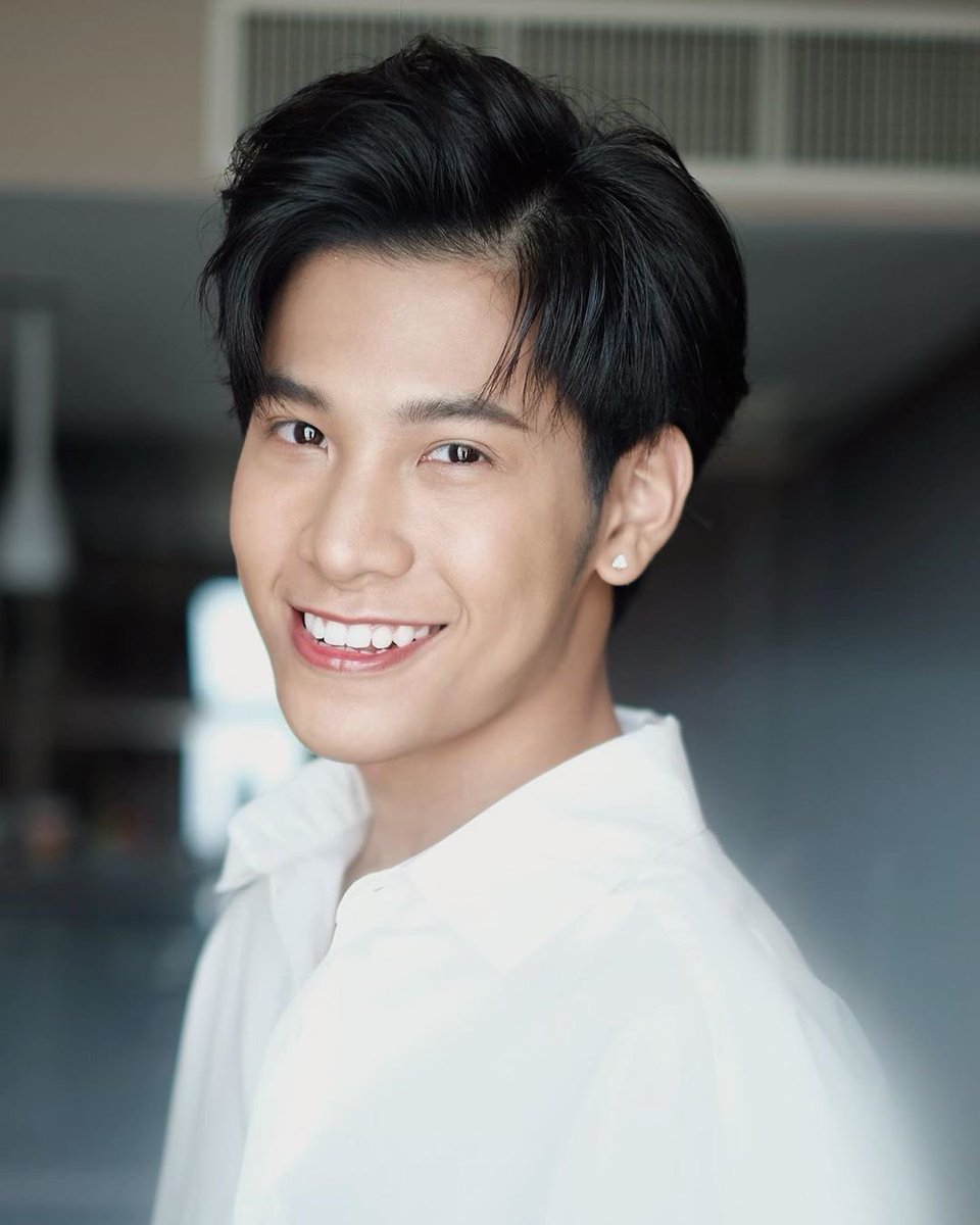 st_jubjang's tweet photo. #สิงโตทรงไหนทัชใจสุด  ..คิดถึงลุคนี้ทรงแบบนี้ กำลังดี ดูสดใสในวันสบายสบายหรืองานทางการก้ดูดีไม่ขัดตานะ //ชอบมากอยากได้ ฮือฮือ 

#SingtoPrachaya https://t.co/hLCT8IqHij