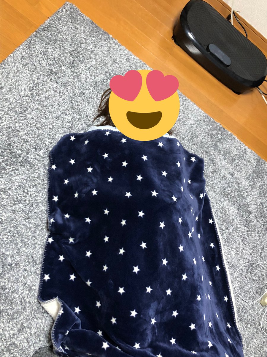 嫁が好きすぎて On Twitter Gw明けで仕事から帰ってきた嫁ちゃん 疲れたのかご飯食べてリビングで爆睡してました 起こすのも可哀想そうなので 洗い物と嫁ちゃんのお弁当を作ったら起こします 寝顔が可愛い 嫁好き 嫁大好き 妻好き Https T Co Cjzqlubxxu