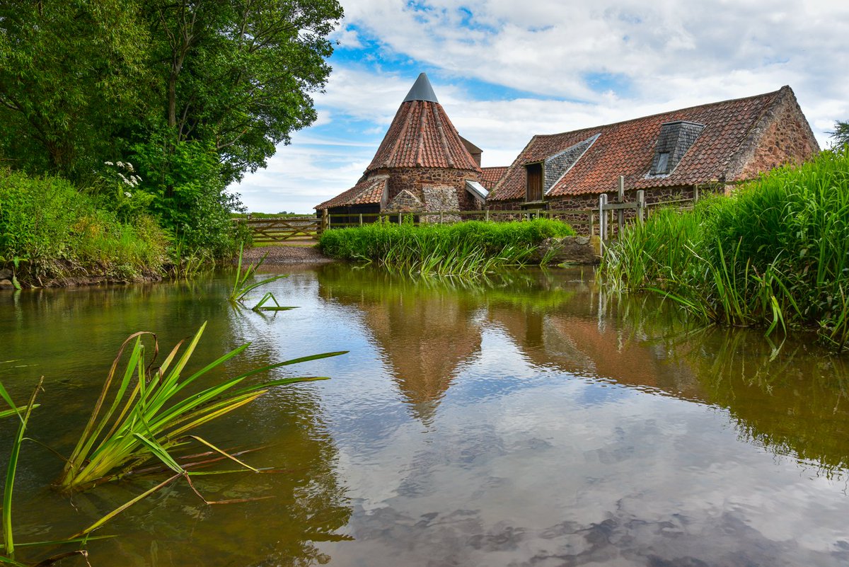 AlbaExperiences's tweet photo. When you first see the beautiful Preston Mill you might think you’ve taken a step back in time.
The mill also featured in #Outlander Season 1, making it a must visit for every fan of the show.
#dreamnowvisitlater #scotland #visitscotland 
@N_T_S @TheGlobalArtCo https://t.co/ukDqUEHvSe