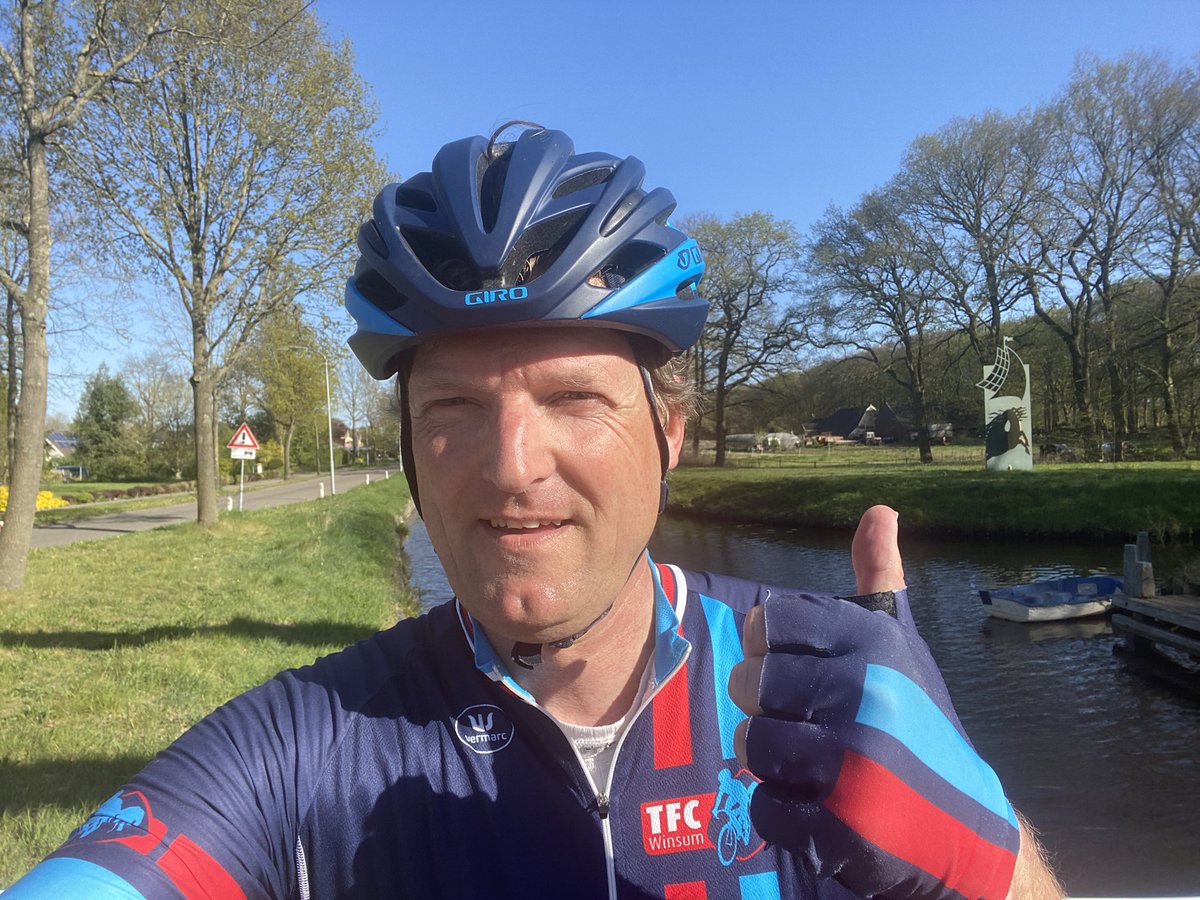 TheoSikkema's tweet photo. Op pad voor Alfa in beweging- Let’s DO! It! Voor deze radioshow, speciaal voor medewerkers @Alfacollege, maak ik het item #Theotraptzeweg. Ik rij kilometers weg, de medewerker die ik spreek trapt een taboe weg! Tune in vanaf 15 uur: https://t.co/g3yLzV2sP8
#letsDOit #resultaat https://t.co/CUOvudaDYs