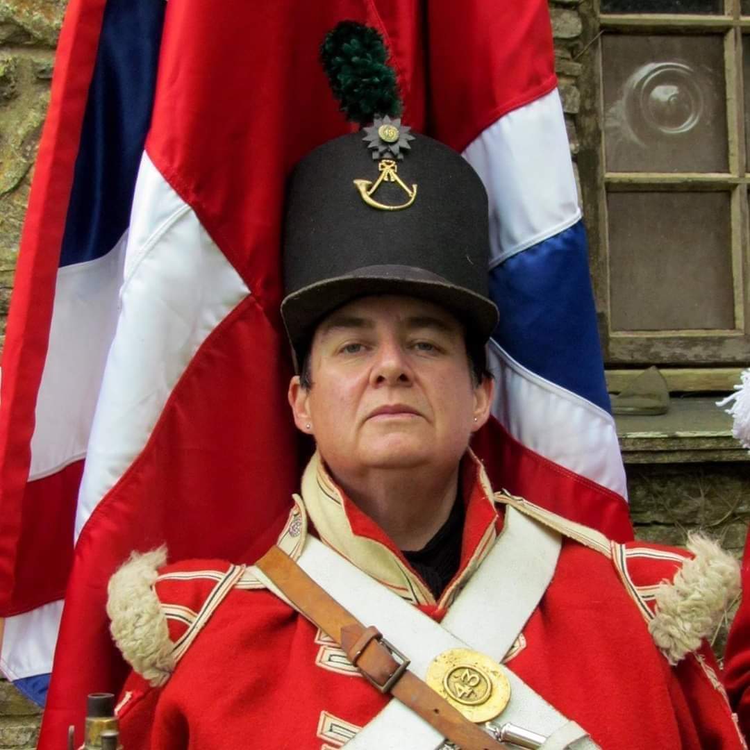 This Thursday, for #ClapForTheNHS, we clap for Helen Harris-Beaumont, a bus driver.

Helen's been with us for some time as a redcoat with the 2/43rd Monmouthshires!

Our thanks to Helen for her service on buses and in fields.

Photo by kind permission of Helen.

#keyworker