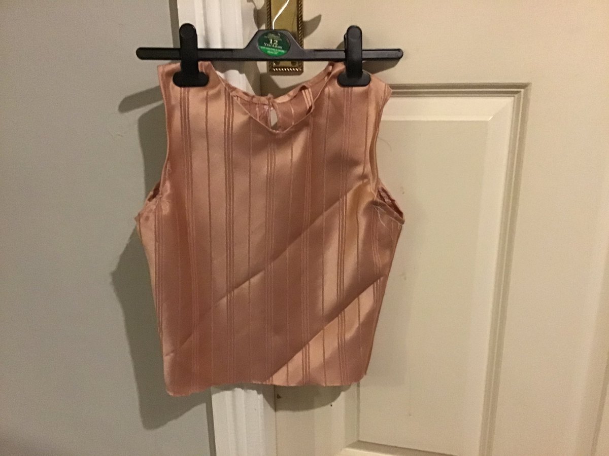 ColaisteB's tweet photo. @ATHE_HomeEc Makeover May entry form our 1st year student Anna Palmer. She found some old curtains around the house and turned them into this amazing dress! 🤩👗 #HomeEconomics #makeovermay2020 https://t.co/0gAktaSaQZ