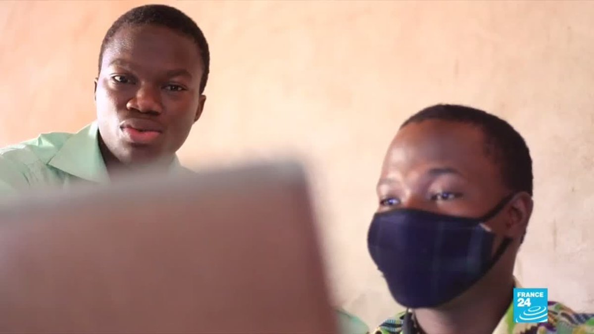 F24videos's tweet image. Covid-19 au Burkina Faso : les cours en ligne se multiplient f24.my/6SNF