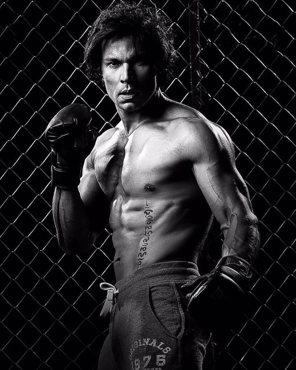 Randeep Hooda tweet media