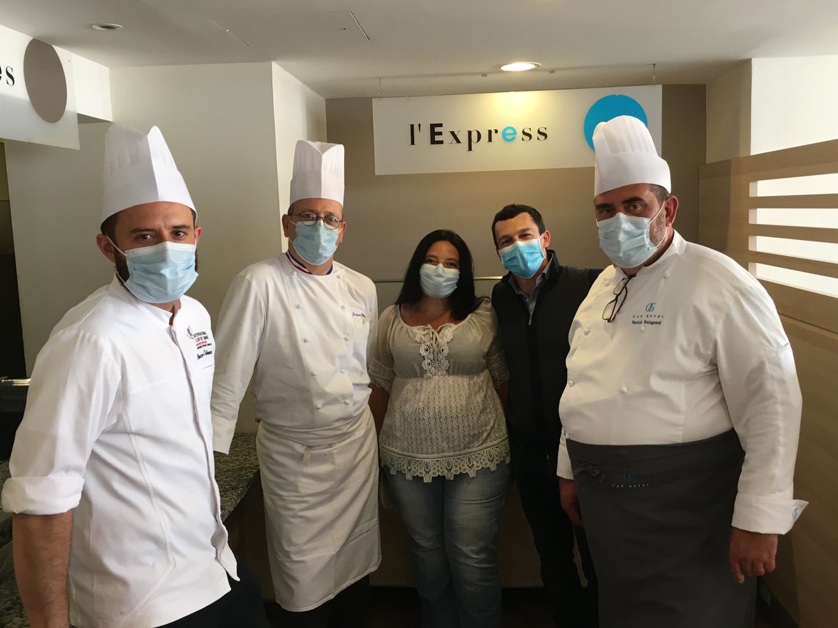 Lacassagne_Nice's tweet photo. Merci au Chef étoilé @RaingeardP, au Chef @jacocuisto06, MOF 1996 et au Chef pâtissier @vince0633, Meilleur Pâtissier PACA Gault et Millau 2019 qui ont concocté avec l’équipe d’@Elior_France un véritable déjeuner de chefs pour le personnel du Centre grâce à @MyPerfectLink1 https://t.co/awIKwpVFVP