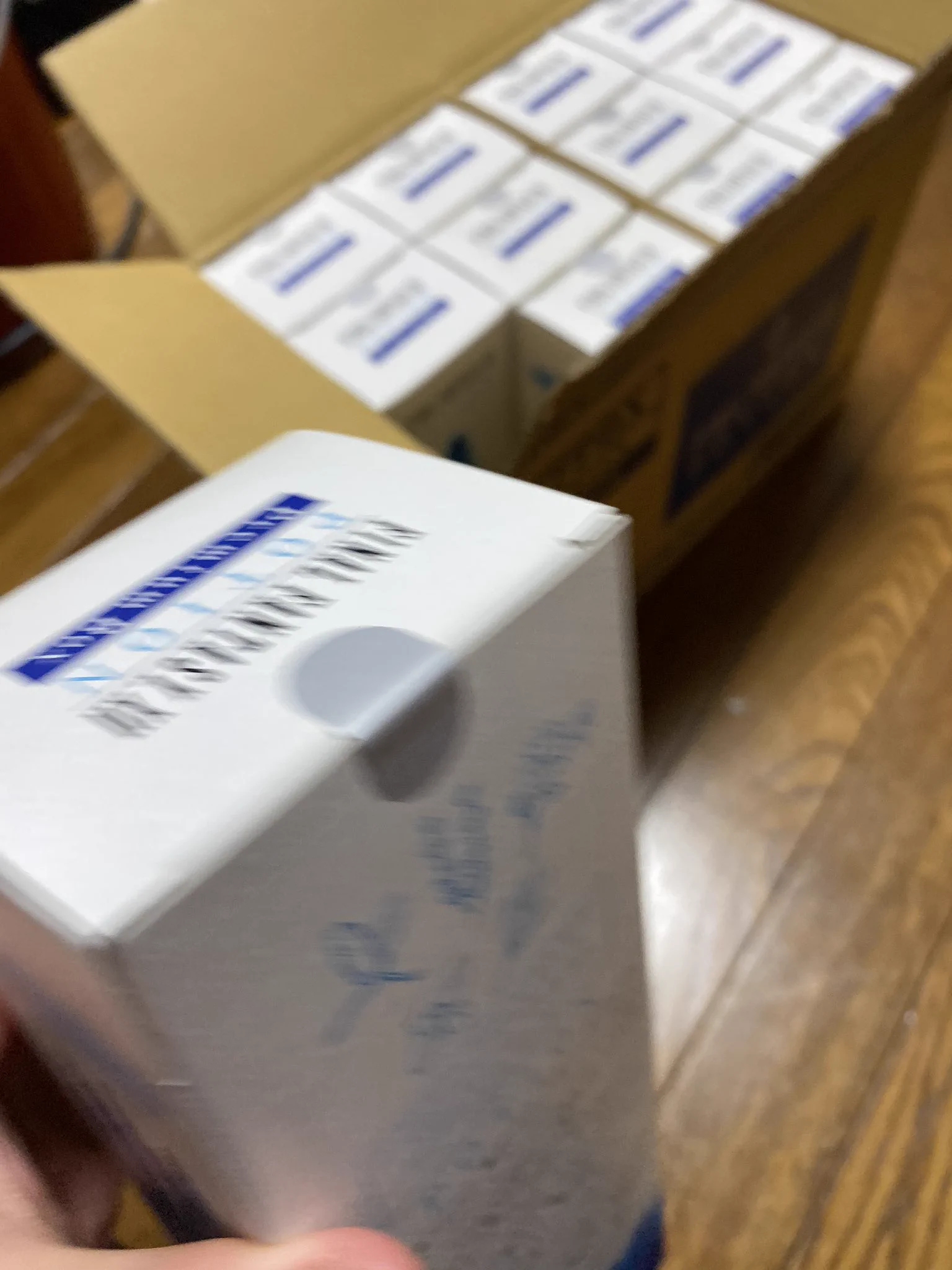 片付けをしていたら、ほぼ未開封のアレがカートンで発見されるｗｗｗ