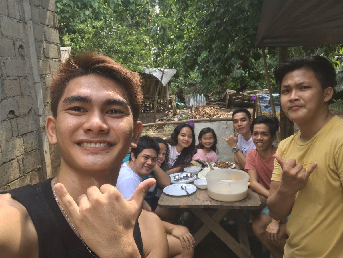 Love_JannePaulo's tweet image. Happy fiesta brgy. Tungawan! Hahahahaha #Matthew17 #sihsg10 @Kaykay3116