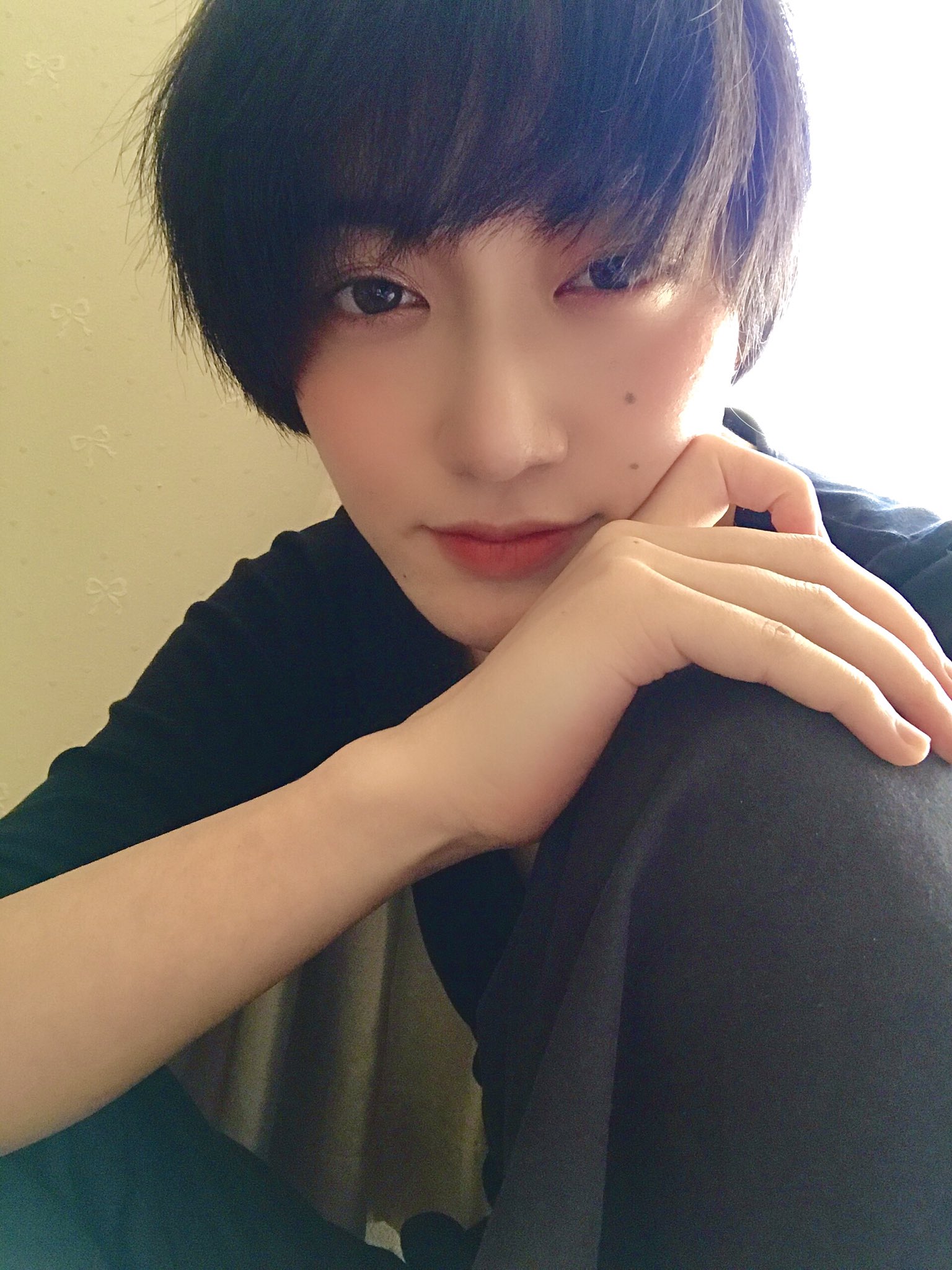 川﨑レオン こんばんわ髪を切りましてジャニーズ系になりました ジェンダー自由型です T Co 9bpkpdavmr Twitter