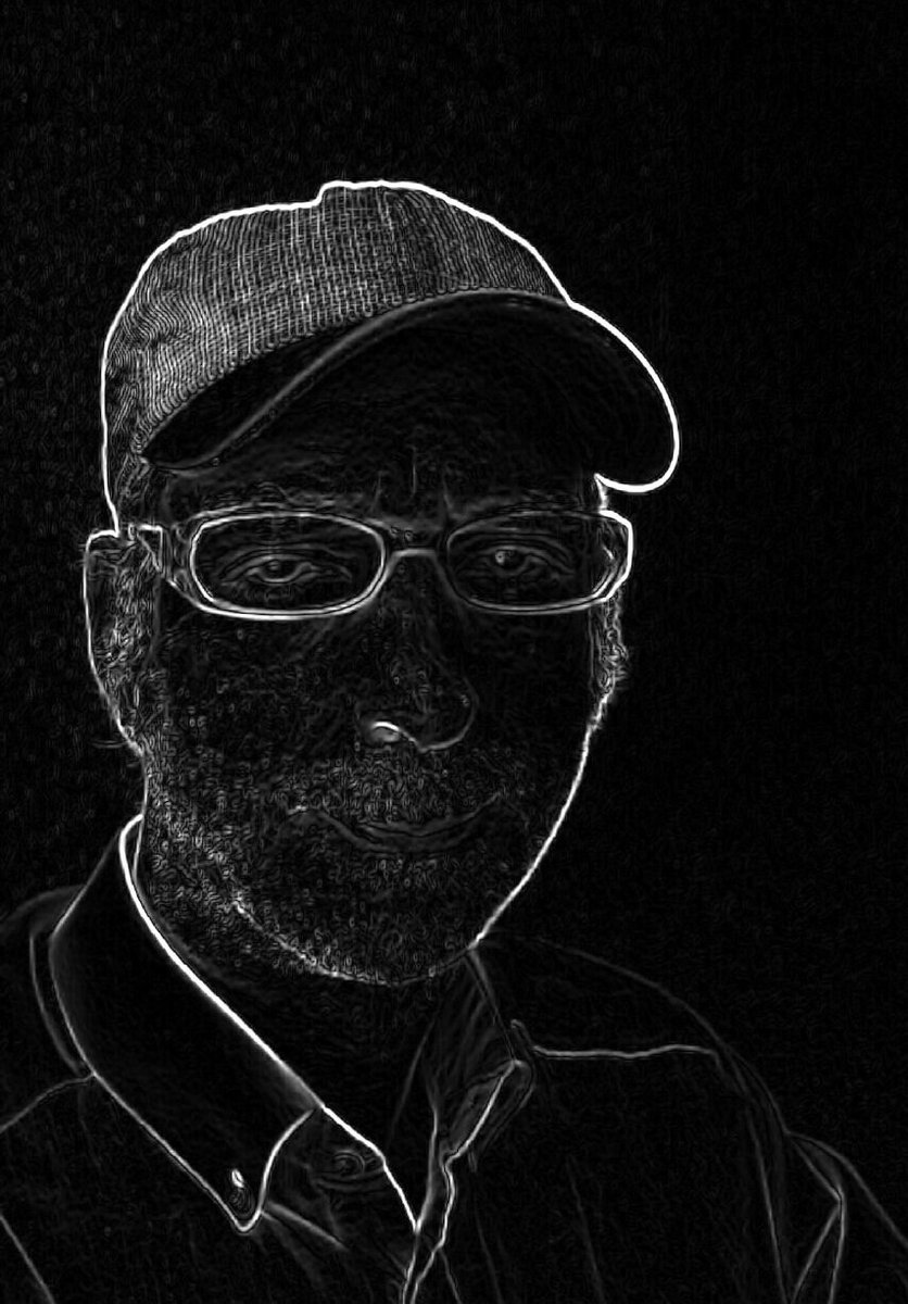 sirbarrilaro's tweet photo. 📚RE-READING #HPLOVECRAFT THE CASE OF CHARLES DEXTER WARD published by #BALLANTINEBOOKS A #DelRey Pocket Book in English, #NewYorkCity #providence #rhodeisland remembering my Visit to the Lovecraft graves in the #providencecemetery in 1997 #sirbarrilaro #bertelsmannST #4AD https://t.co/QLBeKBXL1S