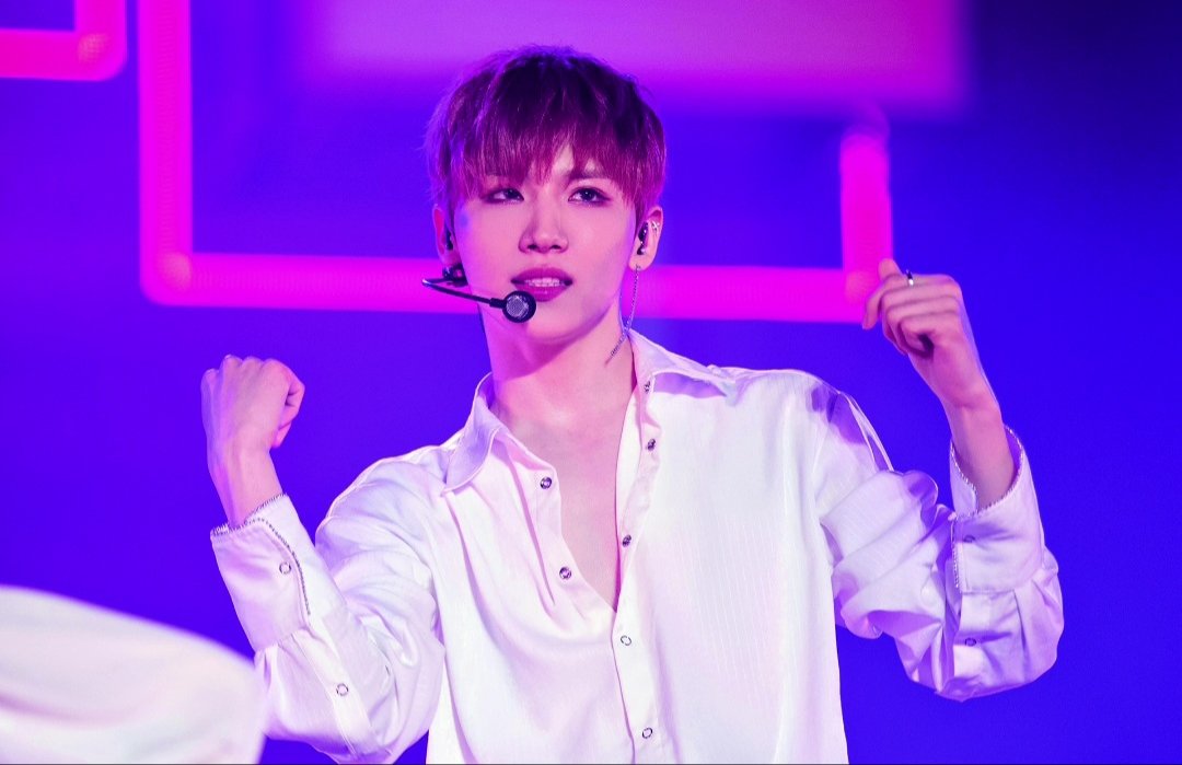 ThfinB's tweet photo. #AB6IX 1ST WORLD TOUR 6IXENSE IN SEOUL 🔥 https://t.co/SqJ3SqCcFb