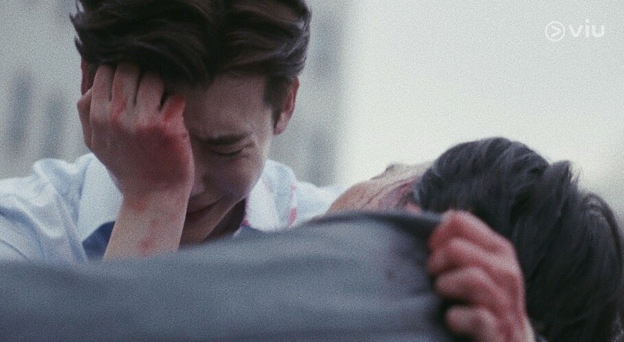 kdramadmirer's tweet photo. i can still remember how hurtful this scene was 😭💔 https://t.co/iNrfK3qcBY