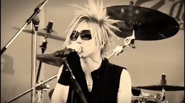 おかぴー ゲーム実況 Dj このacid Black Cherryのyasuがff7 Acのクラウドにしか見えないんだけど実写化でもしたの あれ どっちがyasu T Co Bqhnxwt9n0 Twitter おかぴー ゲーム実況 Dj このacid Black Cherryのyasuがff7 Acのクラウドにしか見えないんだけど実写化でもしたの あれ どっちがyasu T Co Bqhnxwt9n0 Twitter