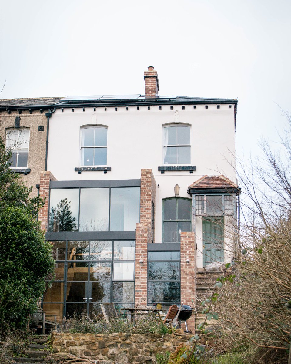 ButterfieldArch's tweet photo. The finished article as promised! 
A two storey rear extension to a beautiful period property, with crittall glazing, a double height space and reclaimed exposed brick walls

#stayhome #WFH #architecture #ukdesigner #extension #ukarchitect #Leeds #crittall #exposedbrick https://t.co/80s5o1iRmK