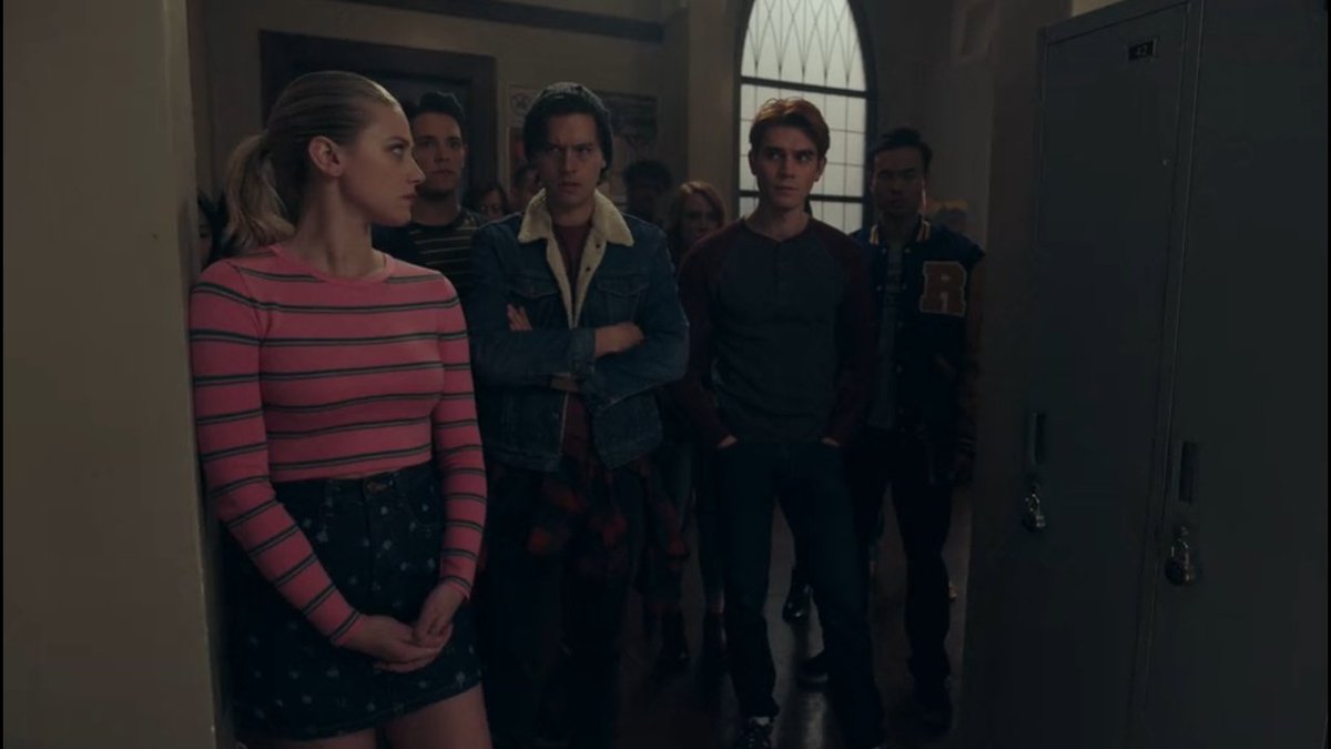 barchieshessa's tweet photo. the looks😉🤭 #barchieisnotover #BarchieRising #storyofbarchie #riverdale https://t.co/oBjI8xmaYF