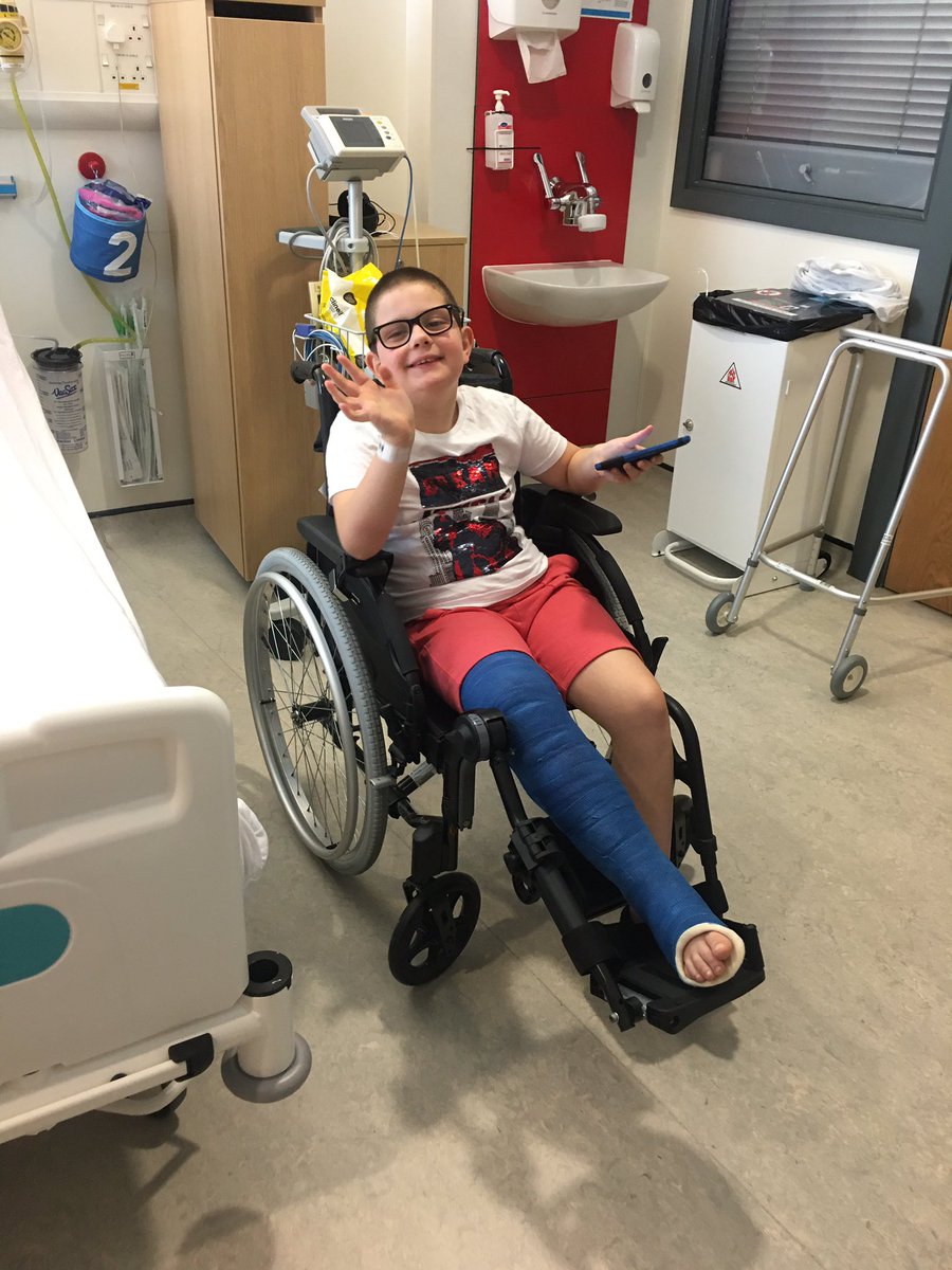 MrsWattSMOS's tweet photo. A wee update on Harris... his nurses managed to get him into his wheelchair today for a few minutes before getting some much needed rest & pain relief. Thank you so much for all your prayers & well wishes π #staysafe #ThankfulThursday #CommunityOfQuality https://t.co/WXpejv2pvc