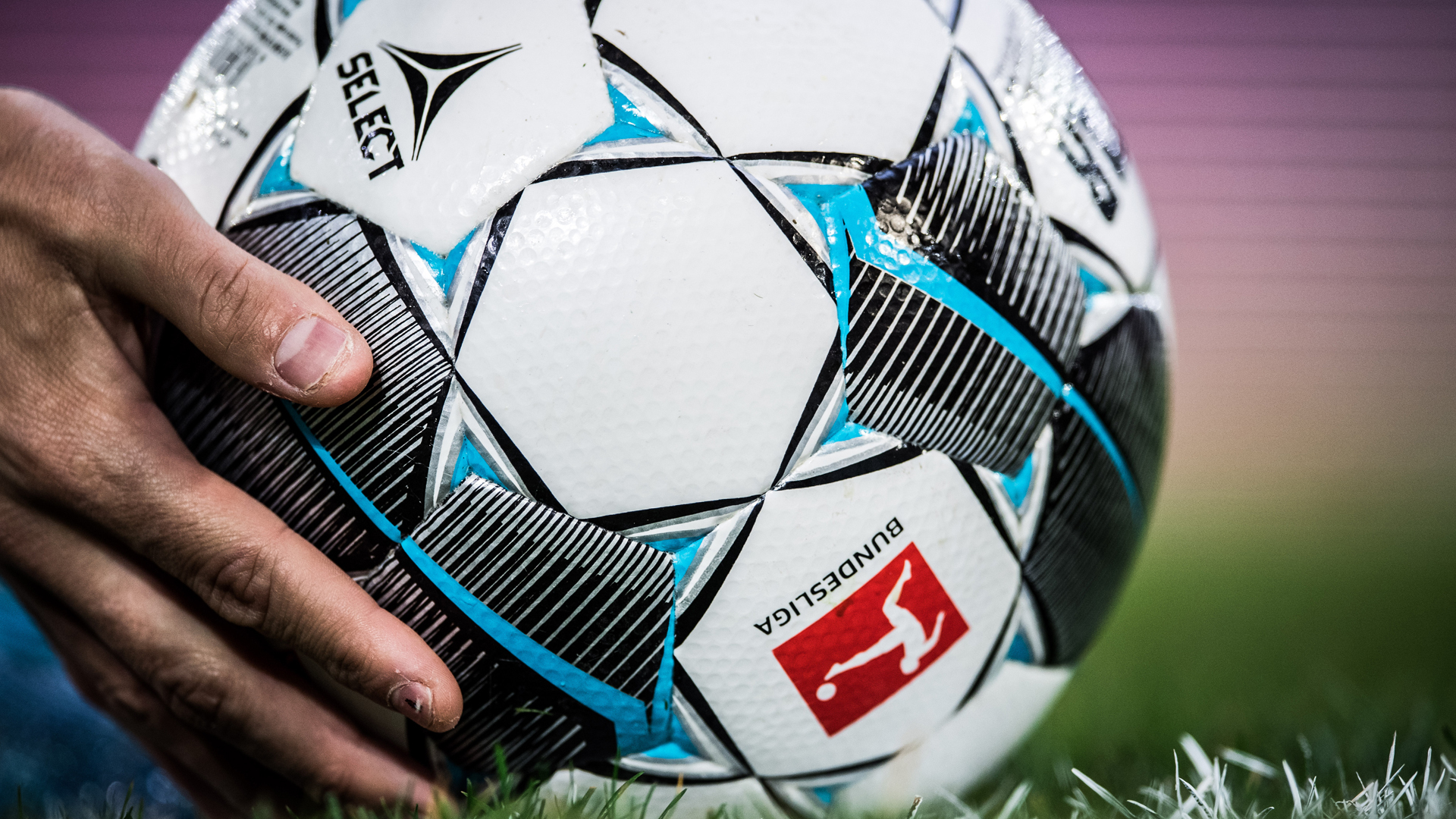 ブンデスリーガ 日本語版 ブンデスリーガ 再開 5月16日に決定 ブンデスリーガ 同2部の5月 6月の詳細日程はこちらから T Co Vpdcefqavn サッカーが待ちきれない T Co O6kmls90b6 Twitter