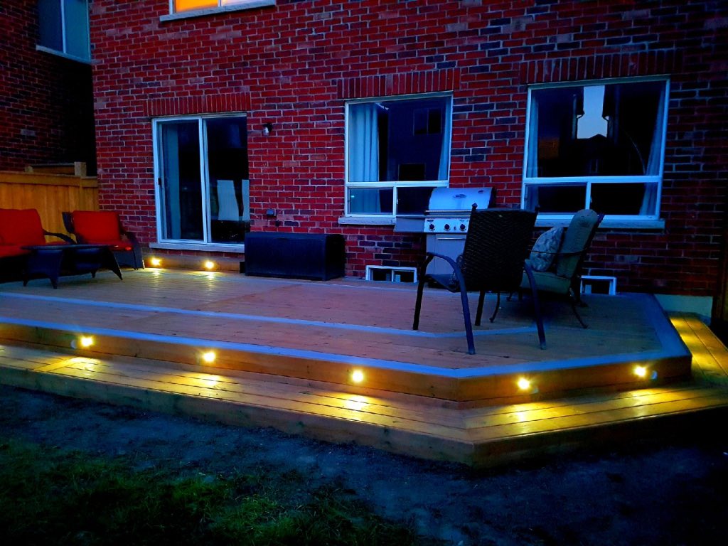 deck_guys's tweet photo. Deck of the day! #homeimprovement  #outdoorliving #microprosienna https://t.co/re80uWgC4F