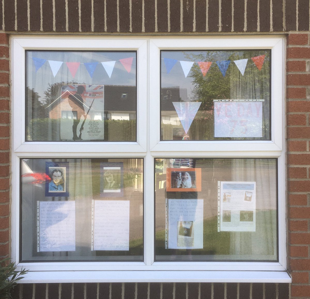 NickBennett58's tweet photo. My little VE Tribute to my parents. Feel happy to come and read. #Wymondham #TuttlesLane 🇬🇧🥂#VEDay75 https://t.co/30EFG49i62