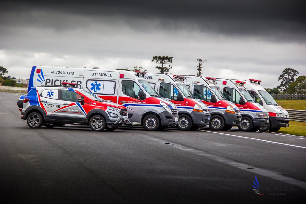 PicklerTeam's tweet photo. 24h por dia dispomos de #ambulâncias equipadas para prestar os #primeirossocorros, bem como para transportar a #hospitais em situações de #emergência.

#aph #socorrista #utimovel #saude #paramedic #areaprotegida #emergenciamedica #resgate  #medicina #enfermagem  #prontosocorro https://t.co/VnAe0VYQTt